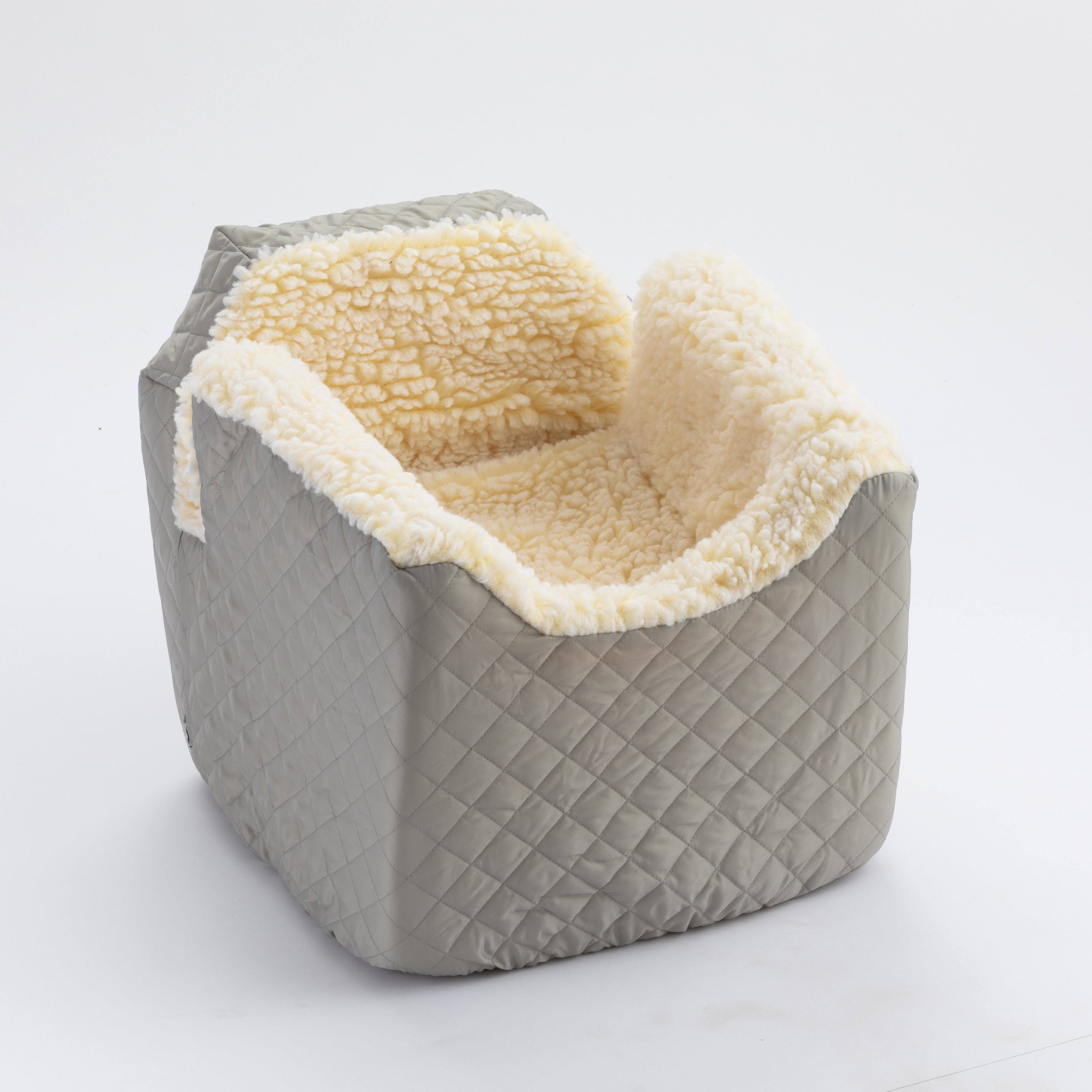 Small Grey Pet Car Seat Y775
