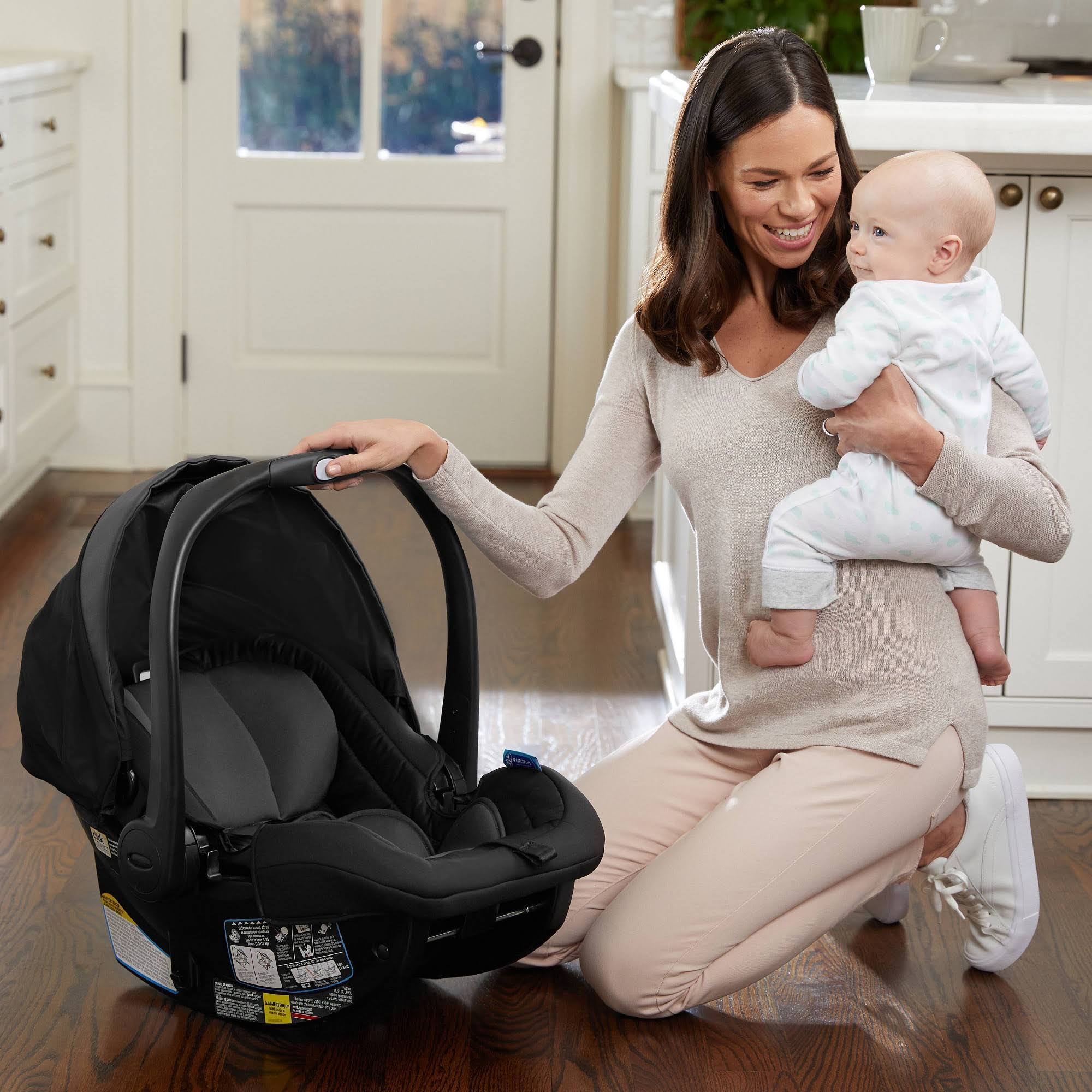 Infant Car Seat P577107