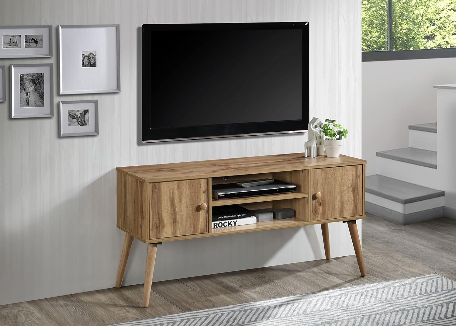 Oak 47" L TV Stand with Shelves and Cabinets H6361