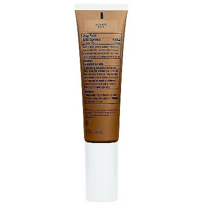 Tinted Moisturizer with Vitamin C P9567