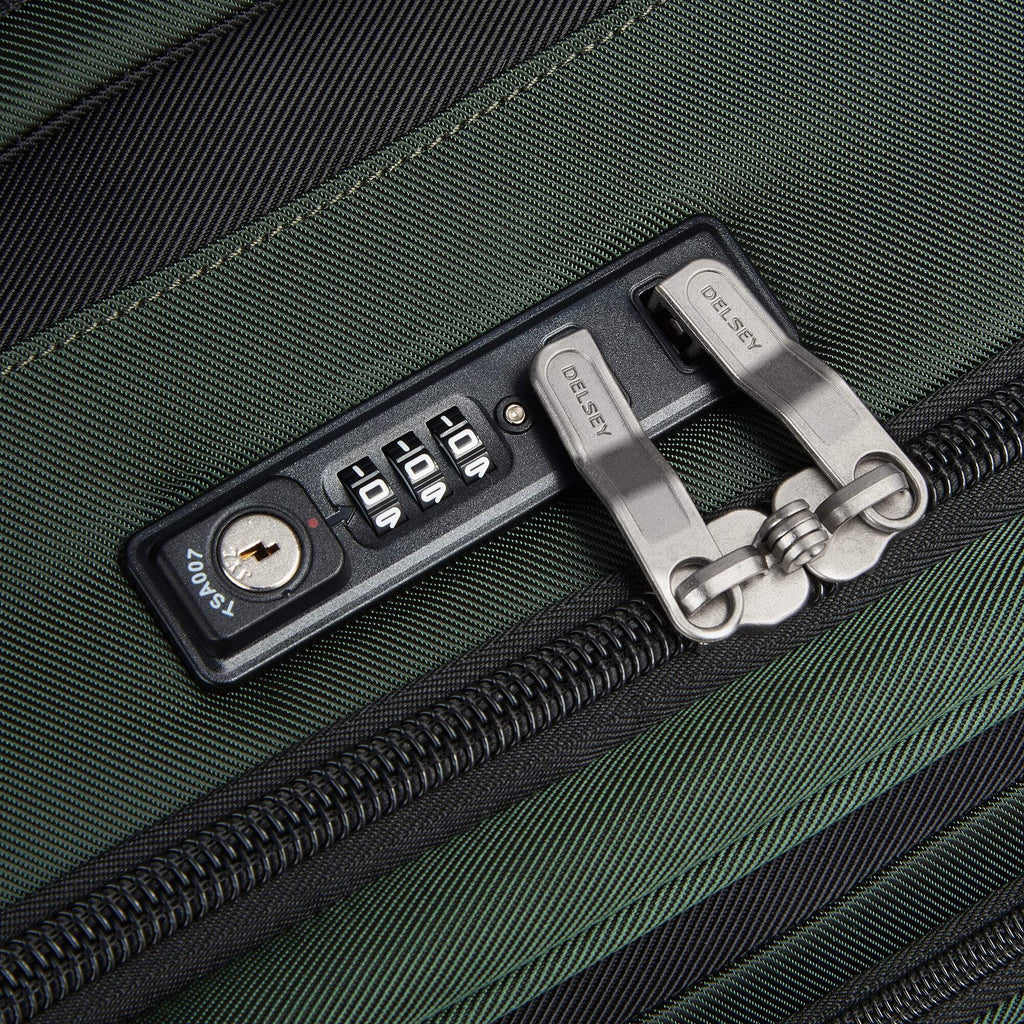 28" Green Softside Spinner Luggage W3030