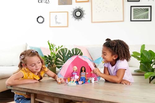 Camping Playset with Tent, 2 Dolls & 20 Pieces O401