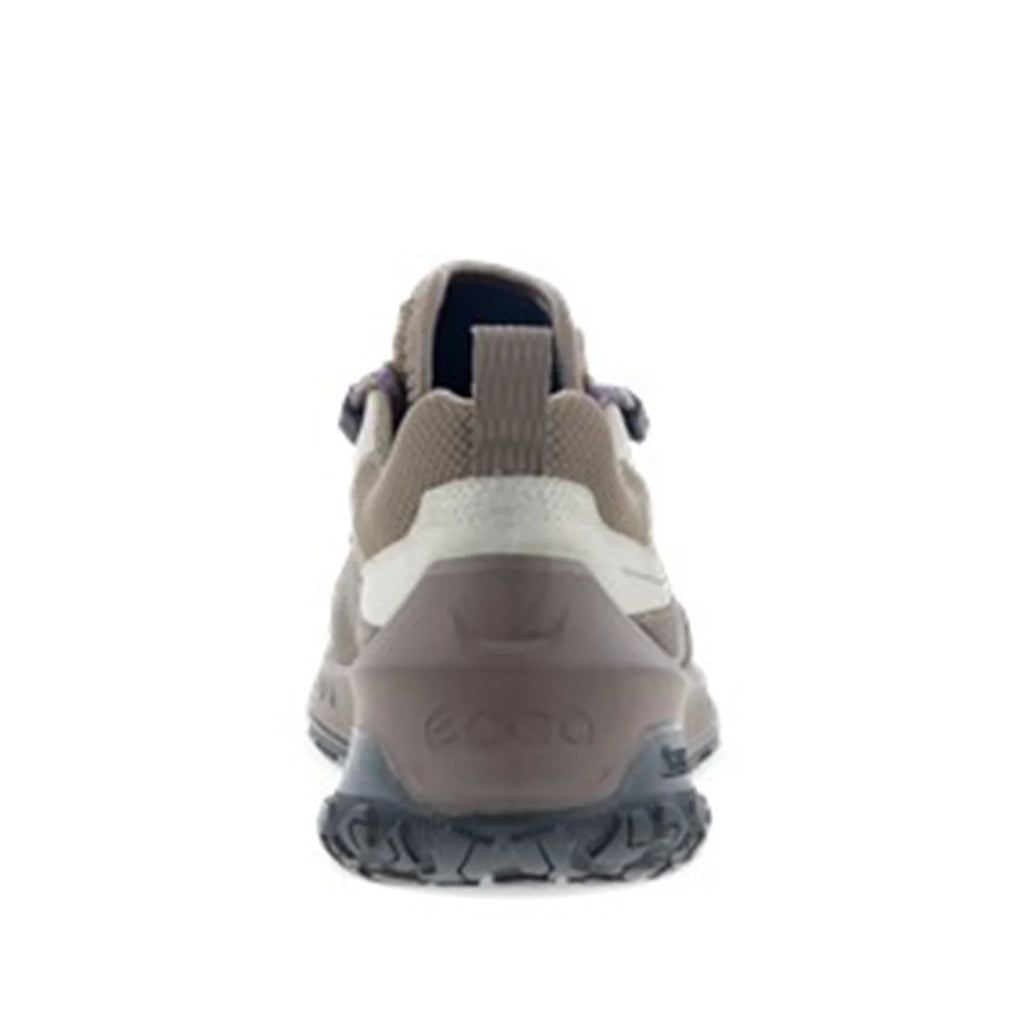 Women's ULT-TRN Low WP in Taupe, 41 EU N64536