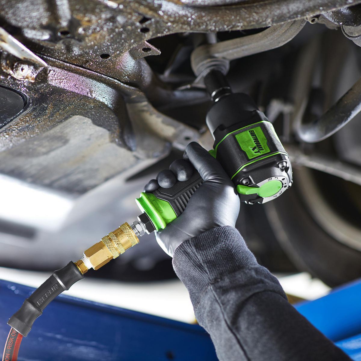 1/2 in. Supercompact Air Impact Wrench, Twin Hammer, 1000 ft-lbs, Green O11356