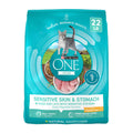 Dry Cat Food Sensitive Skin & Stomach B394350
