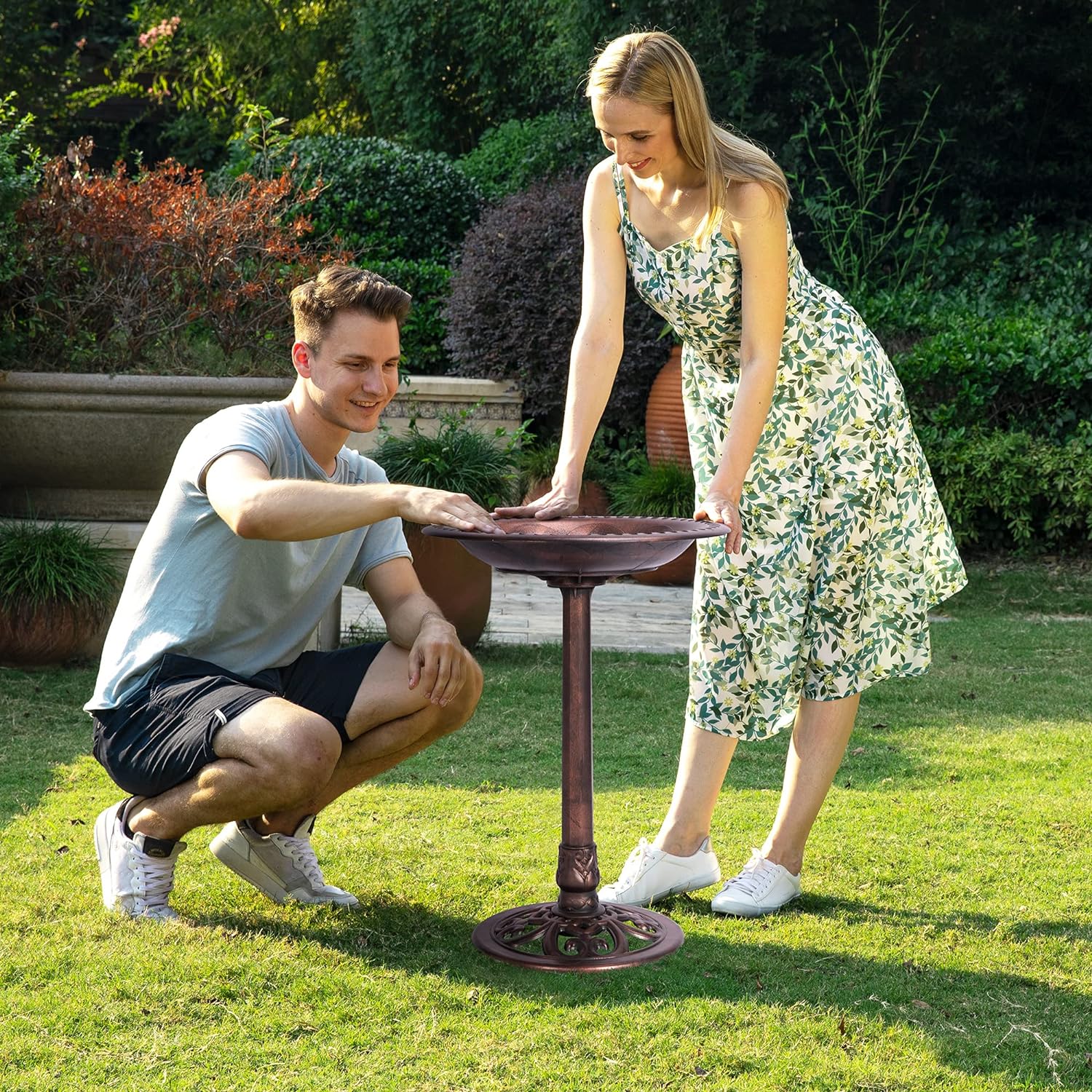 29 Inch Polyresin Bird Bath Bowl with Metal Stake T851