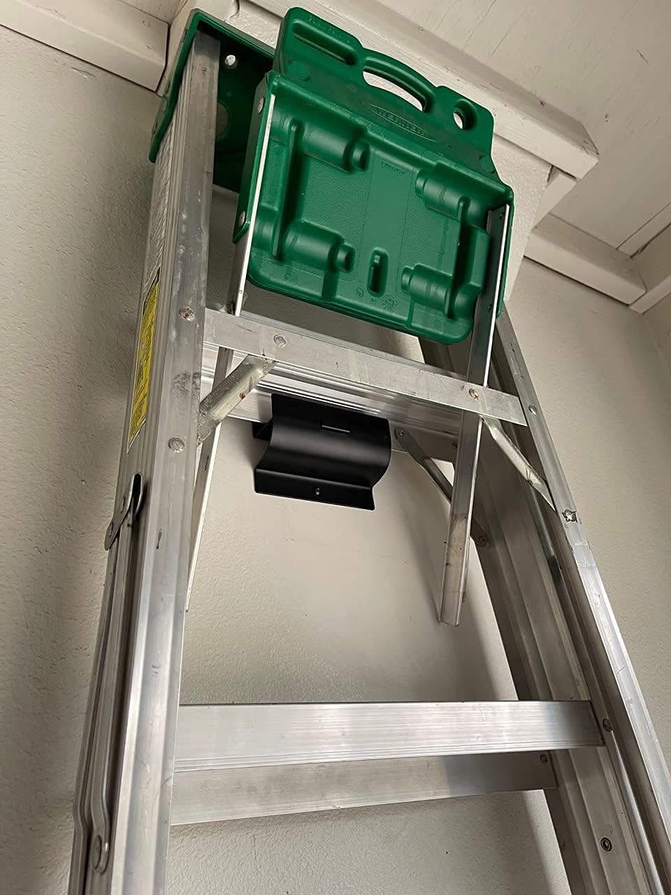 4-in Steel Wall Mount Ladder and Wheelbarrow Hanger, Matte Black R1402